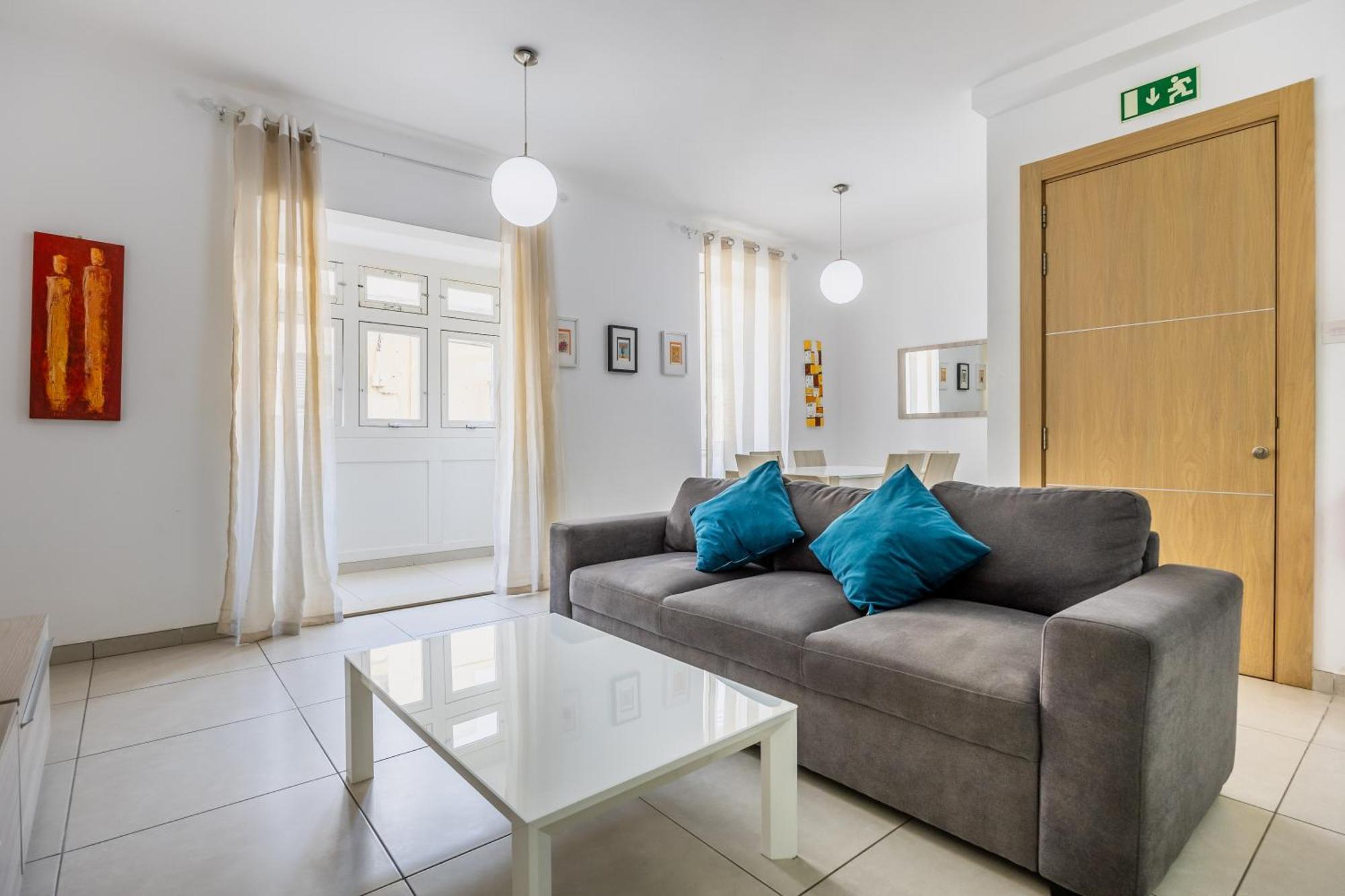 Superb 3Br Apt Close To Seafront Gzira Phòng bức ảnh