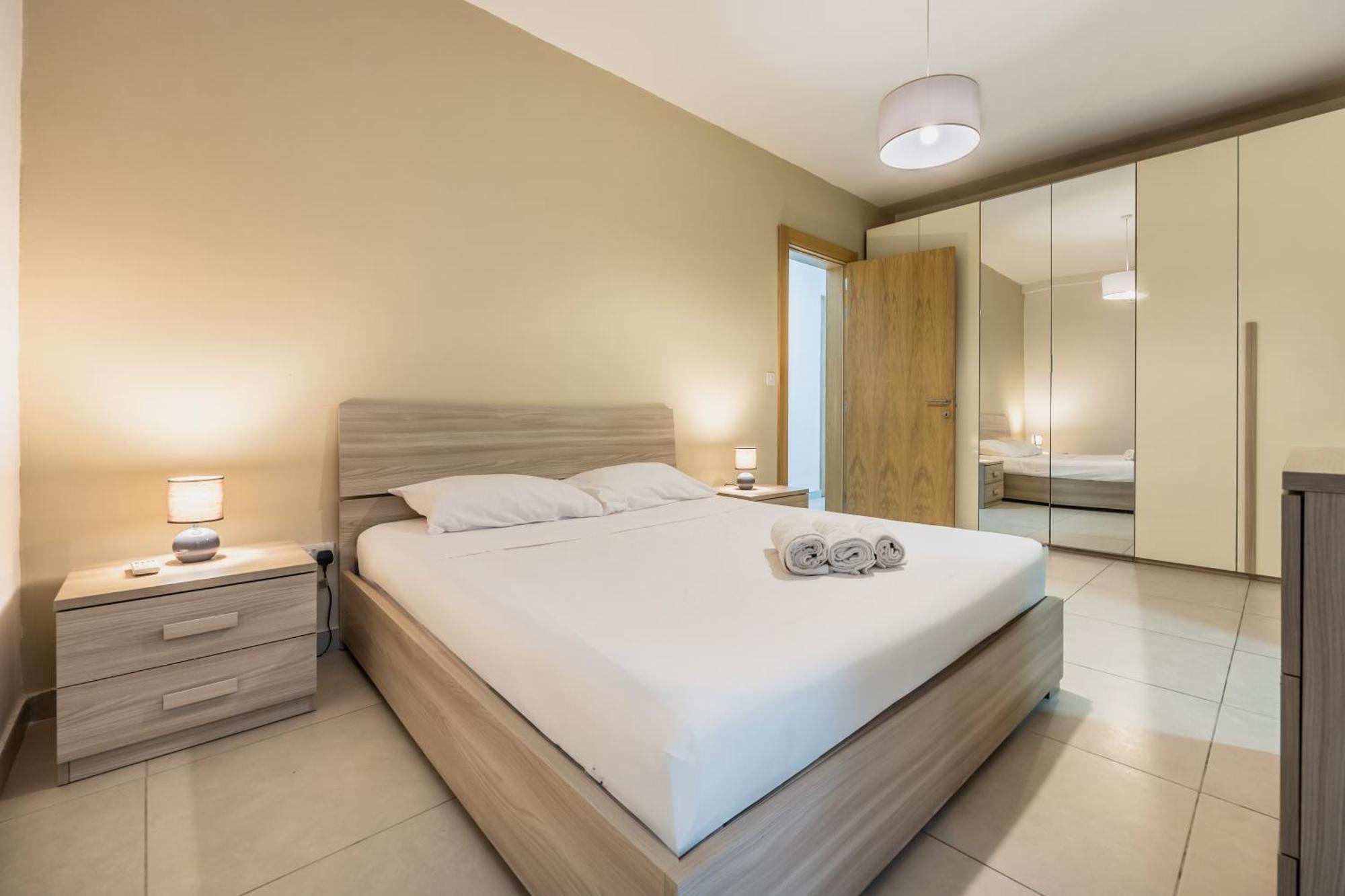 Superb 3Br Apt Close To Seafront Gzira Phòng bức ảnh