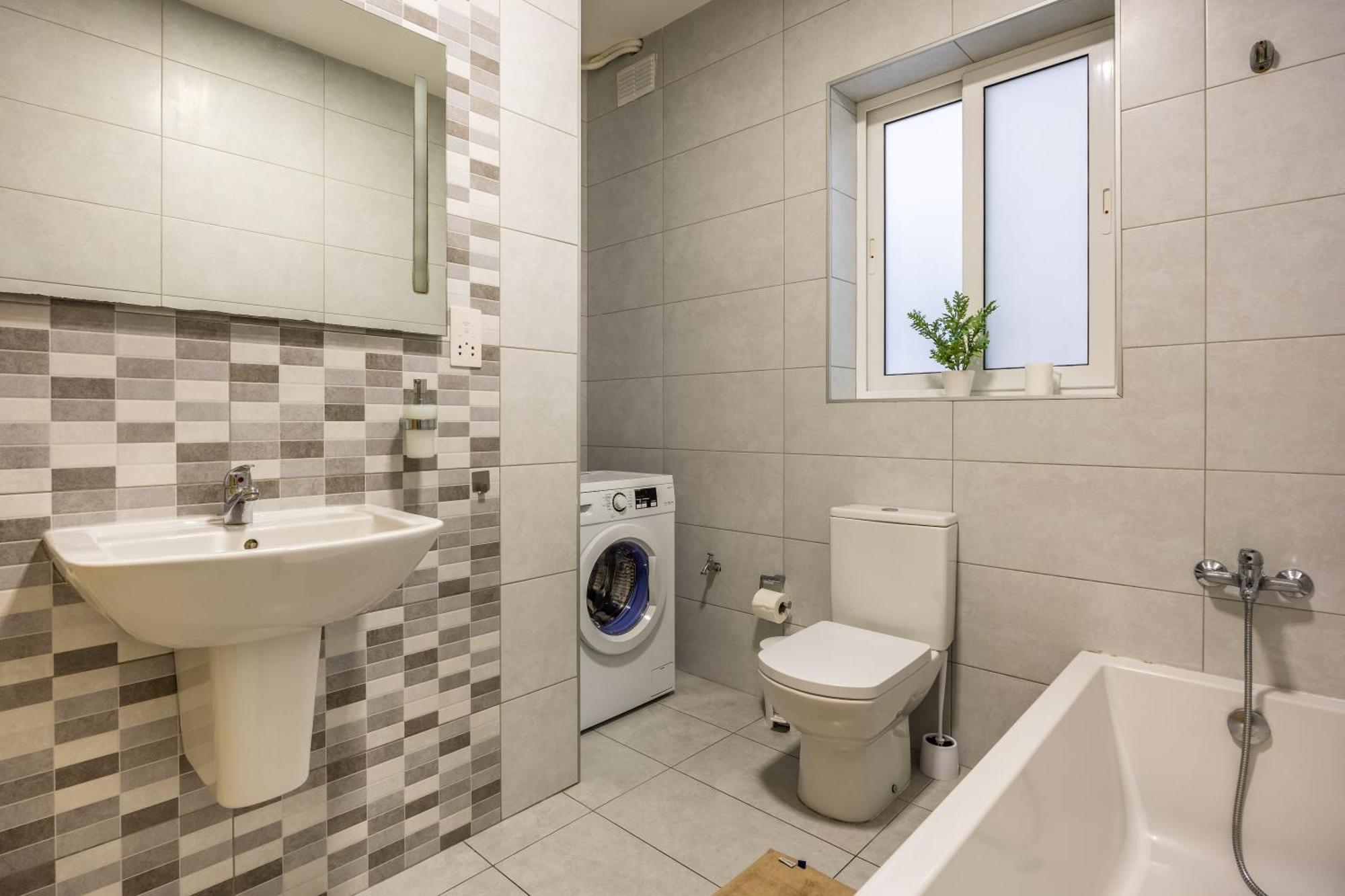 Superb 3Br Apt Close To Seafront Gzira Phòng bức ảnh